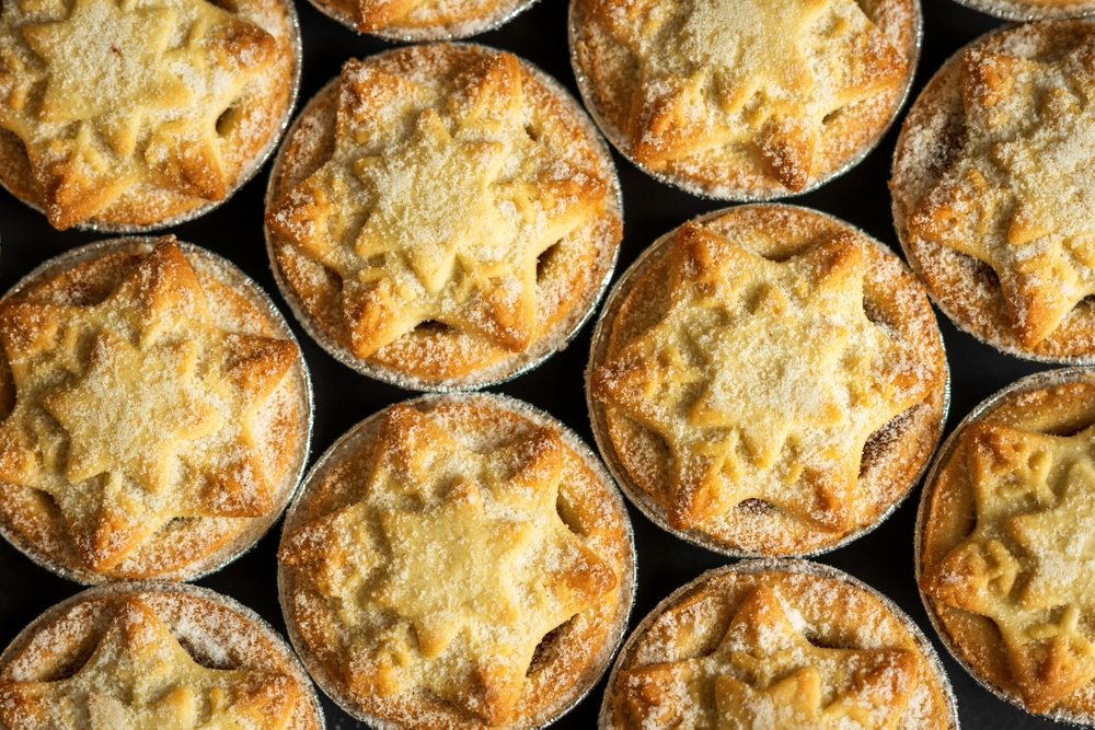 Quick and easy mince pies recipe