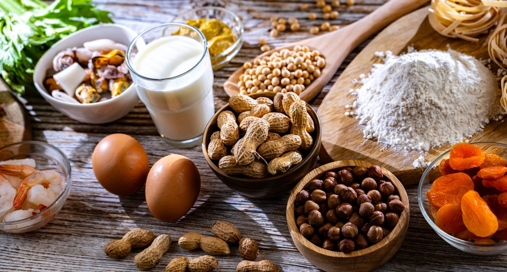 Adverse reactions to food presentation (11-14)